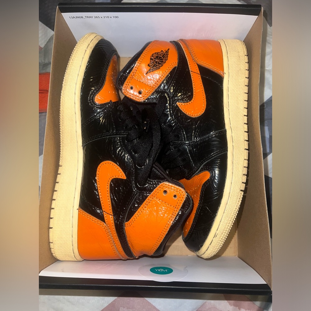 air jordan 1 shattered black